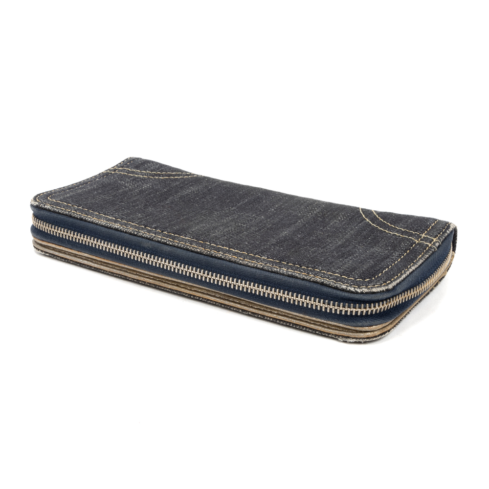 Chanel CC Zip Around Wallet - Picture 3 of 7